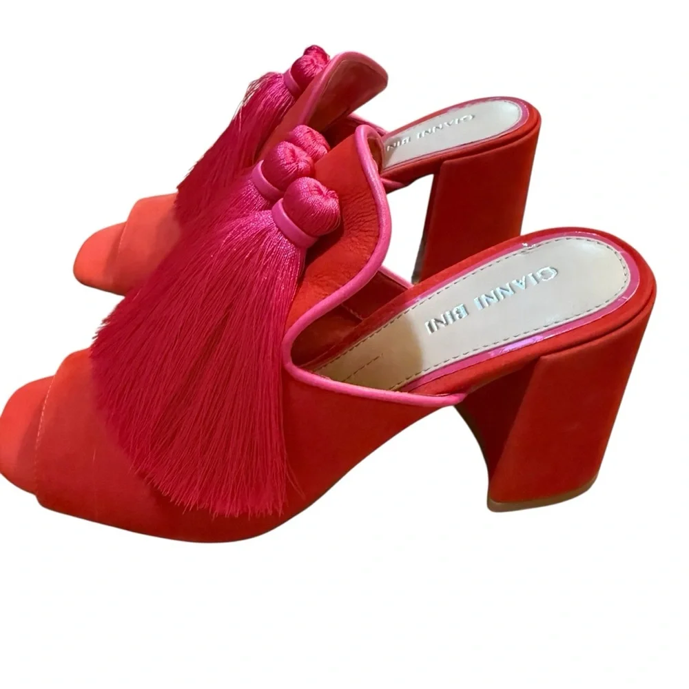 Giani Bernini Red Orange and Pink Tassel Mules - Picture 6 of 8